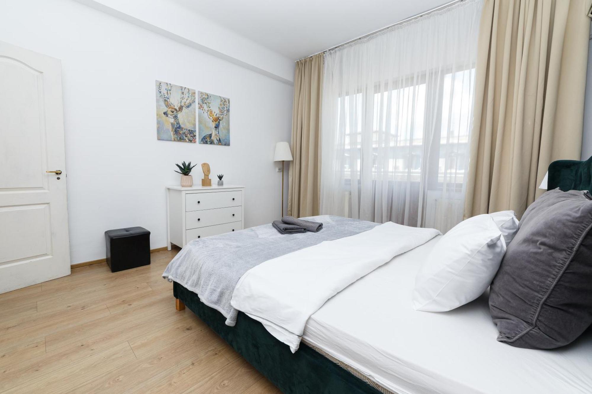 Apartment Color Franceza Street 4bedrooms *