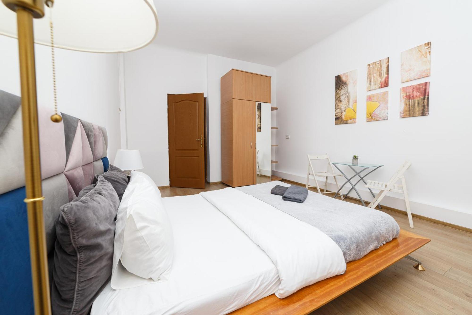 Color Franceza Street 4bedrooms Bucharest