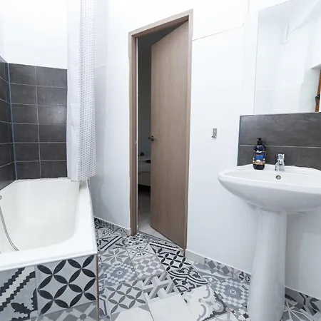 Color Apartments Franceza Street 4Bedrooms Bucharest Exterior photo