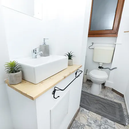 Color Apartments Franceza Street 4Bedrooms Bucharest Exterior photo