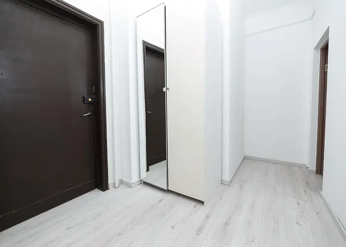 Color Apartments Franceza Street 4Bedrooms