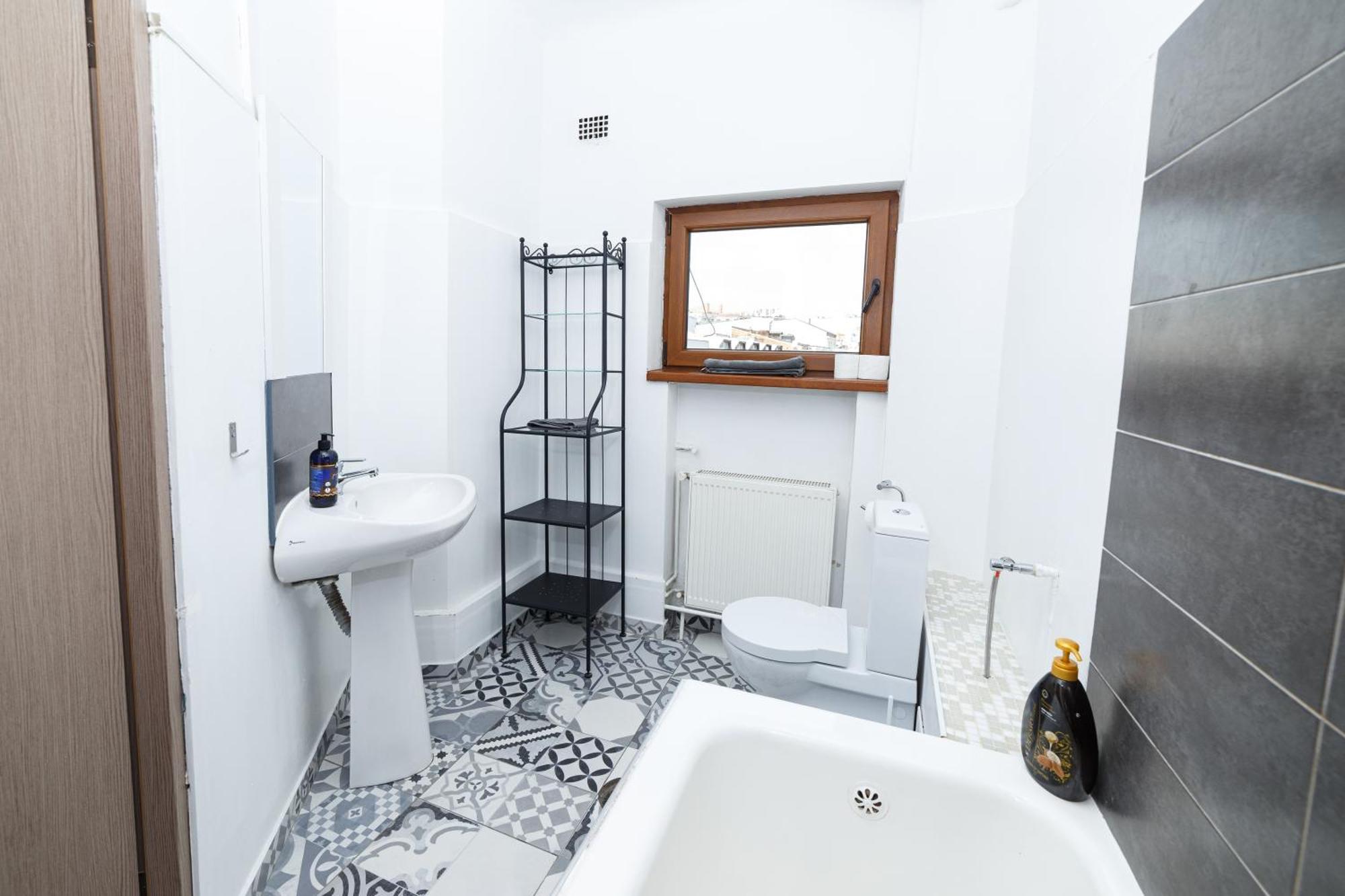 Color Franceza Street 4bedrooms 公寓